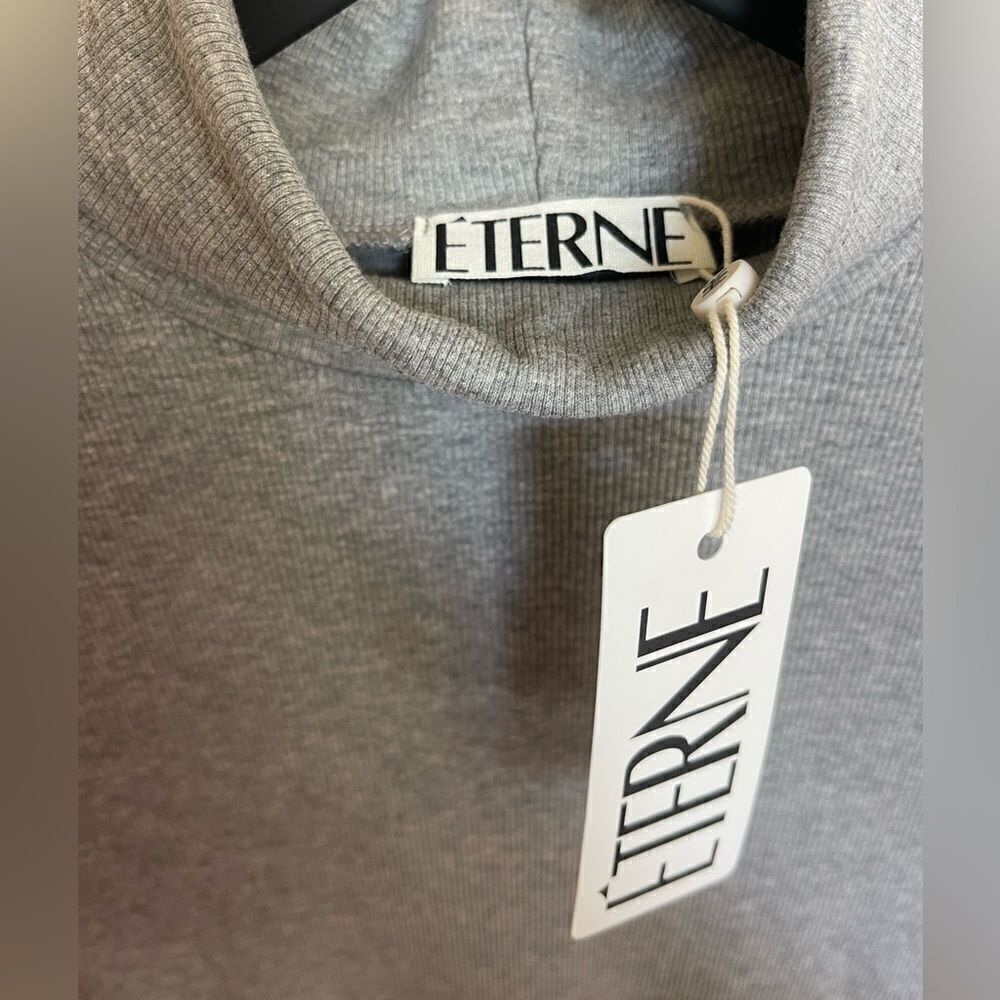 ETERNE Crop Top - Picture 2 of 3